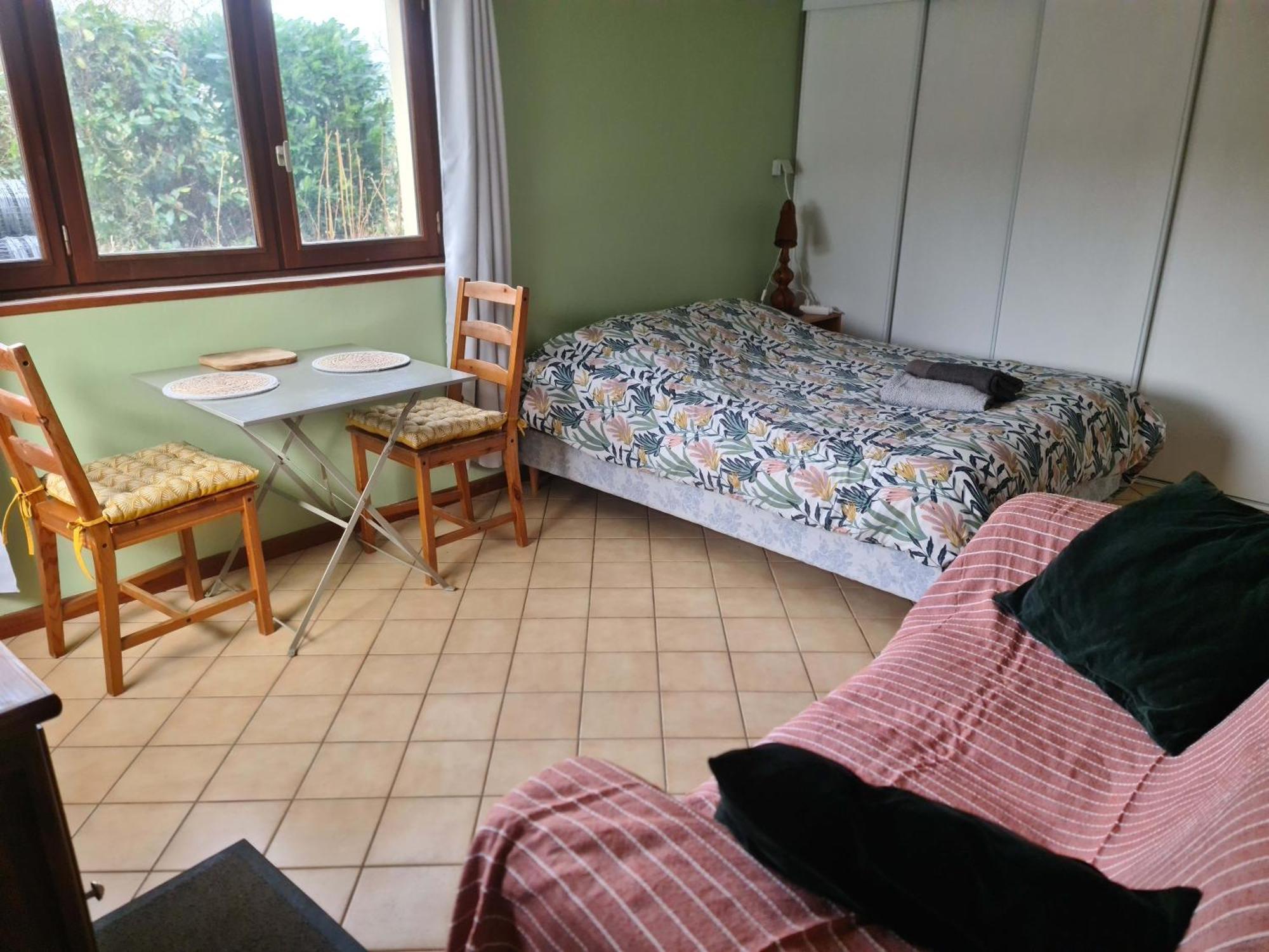 Chambre A La Ferme, Les Vergers Du Muscardin Breel Exterior photo